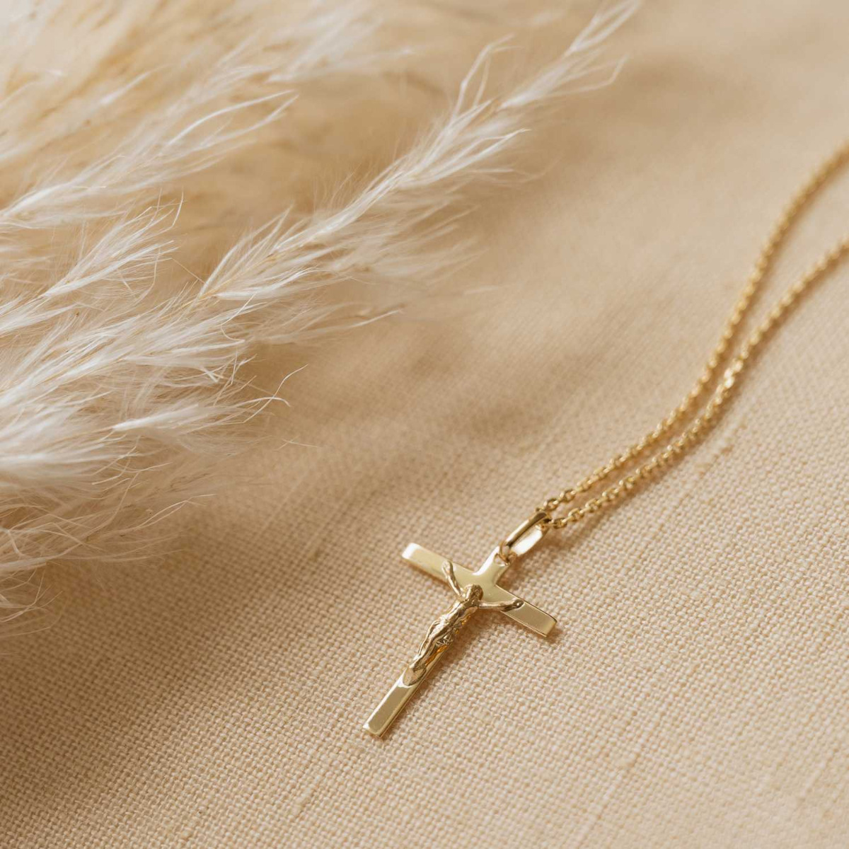 croix Crucifix pour communion